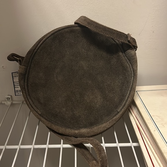 Macys and size is medium - Picture 2 of 2